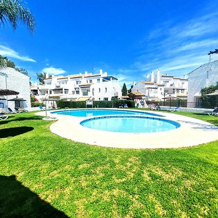 El Paraiso Golf Y Playa Estepona Exterior photo