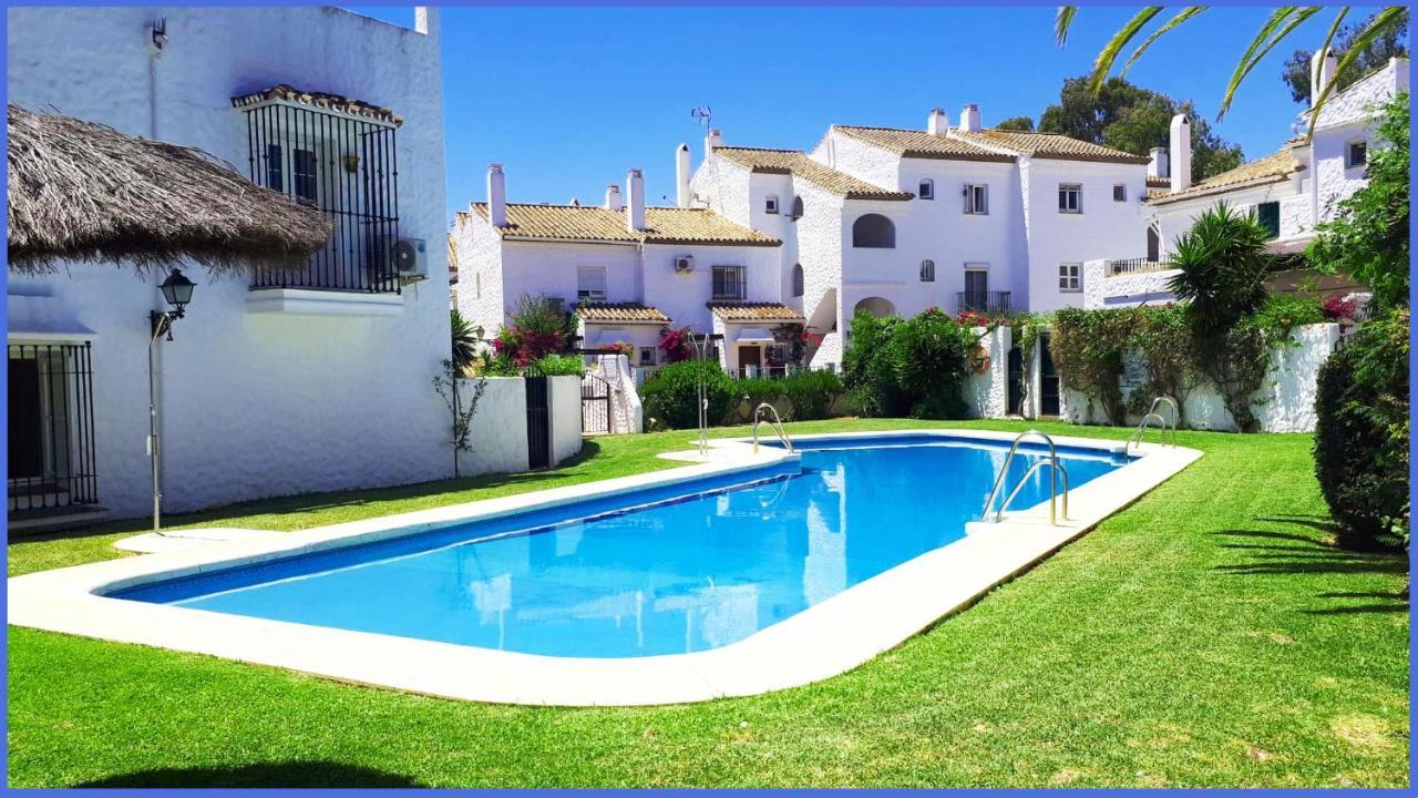 El Paraiso Golf Y Playa Estepona Exterior photo